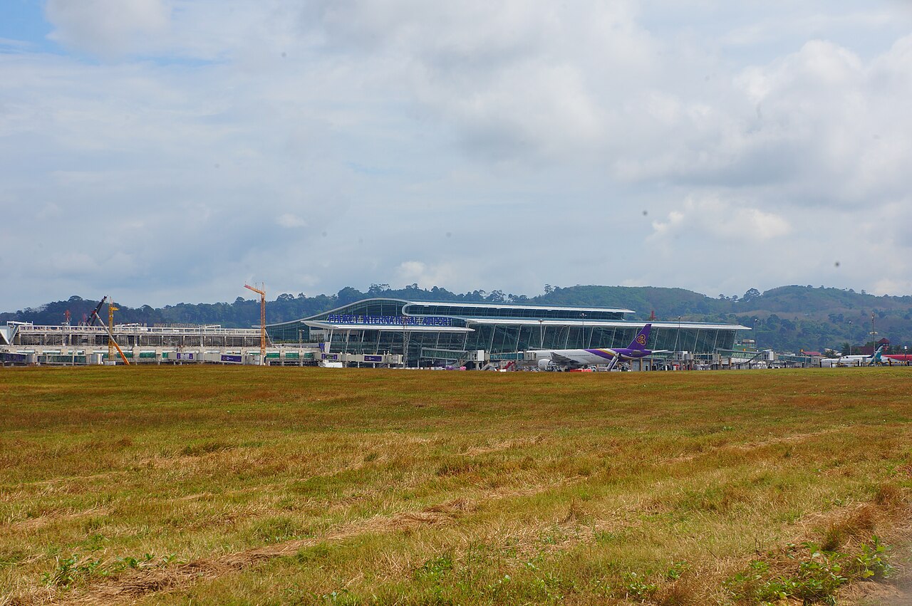 Phuket Airport international terminal exterior