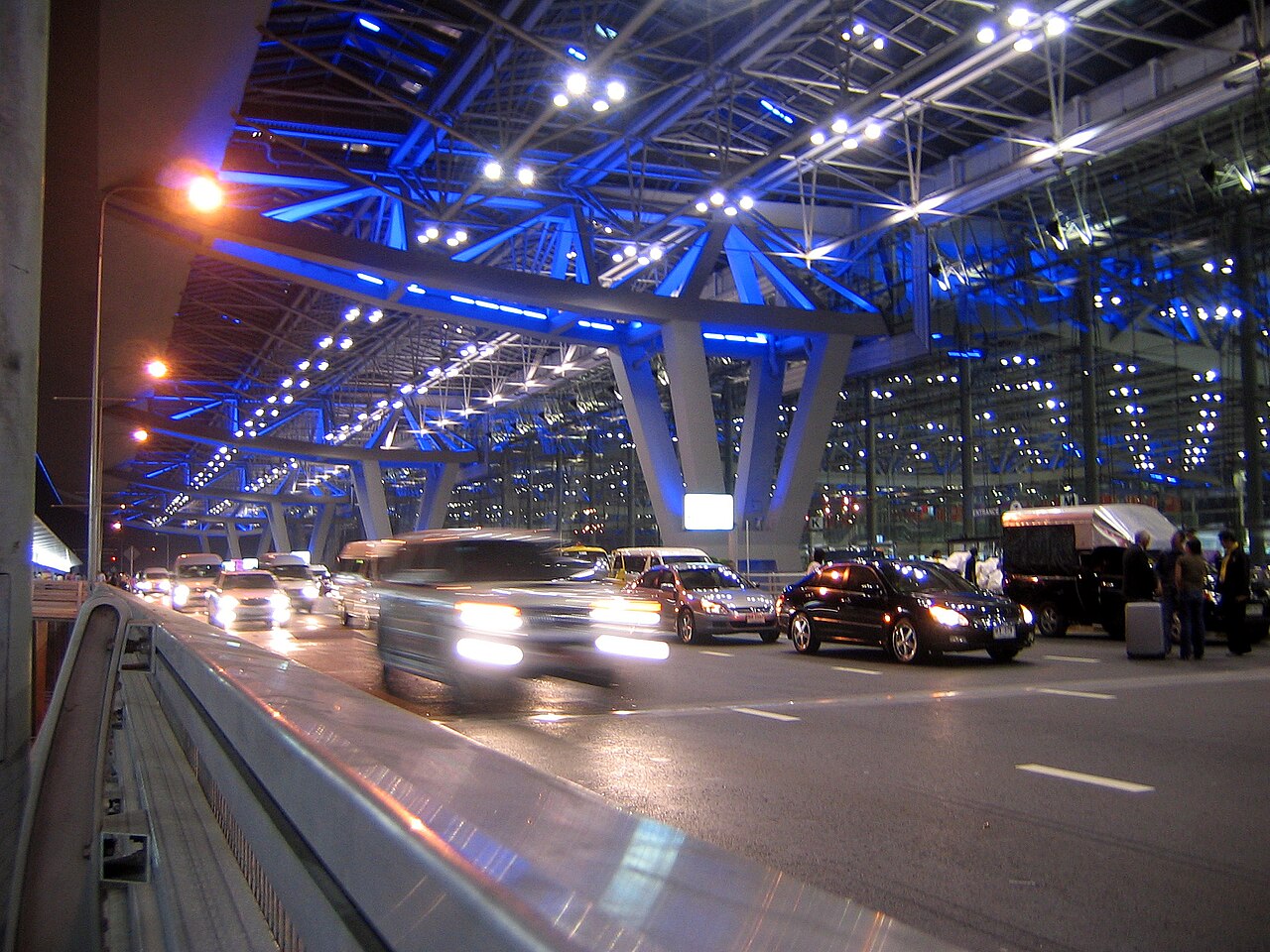Suvarnabhumi Airport departures terminal exterior