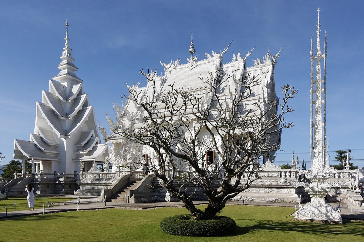 The white hall and sculptures at Wat Rong Khun, the White Temple