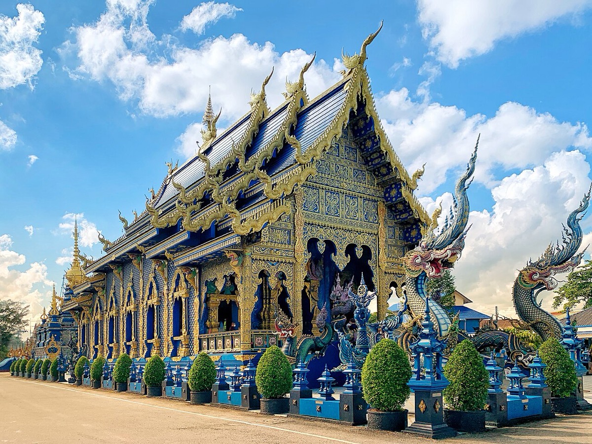 The blue hall and naga decorations at the Blue Temple